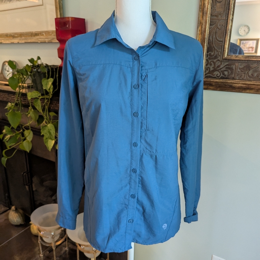 Mountain Hardwear Womens Small ButtonFront Blue Hiking LongSleeve Top Pocket 133